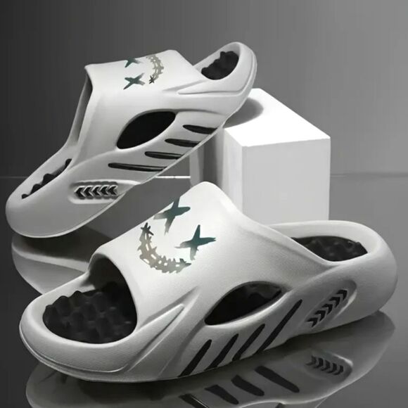 Stylish Men's Thick Sole slippers Sz 10/11 - Picture 1 of 8